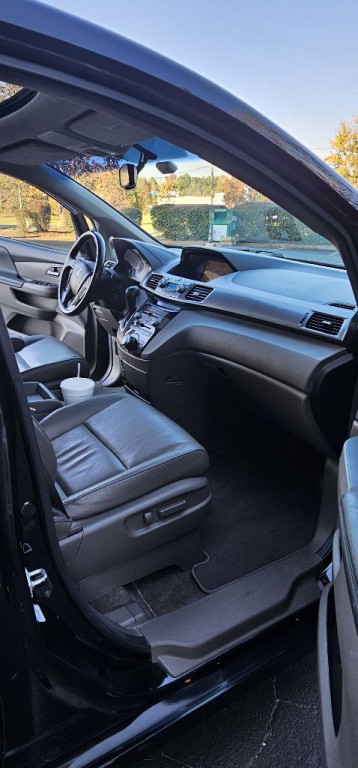 2012 Honda Odyssey Image 16