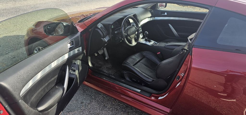 2014 INFINITI Q60 Image 2