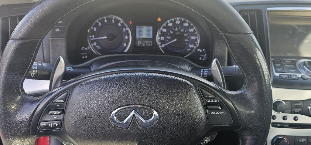 2014 INFINITI Q60 Image 5