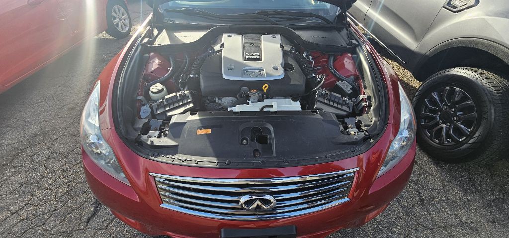 2014 INFINITI Q60 Image 11