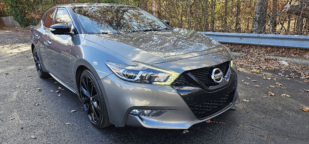2018 Nissan Maxima Image 1