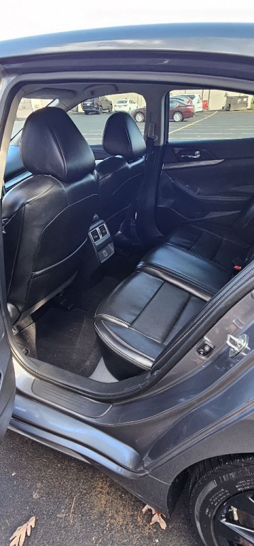 2018 Nissan Maxima Image 3