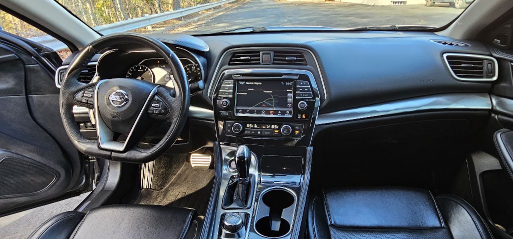 2018 Nissan Maxima Image 18