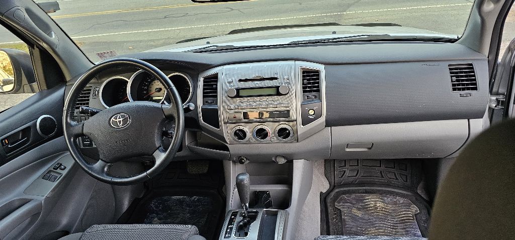 2006 Toyota Tacoma Image 7