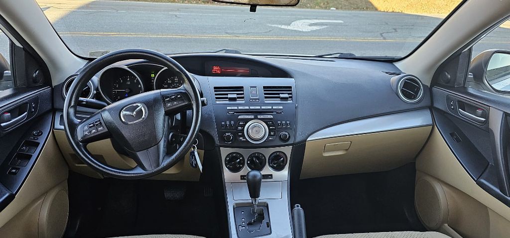 2011 Mazda Mazda3 Image 4