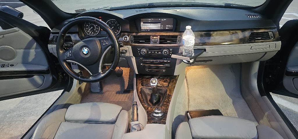 2008 BMW 3 Series Image 17