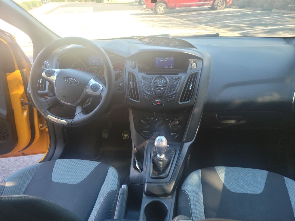 2013 Ford Focus Image 7