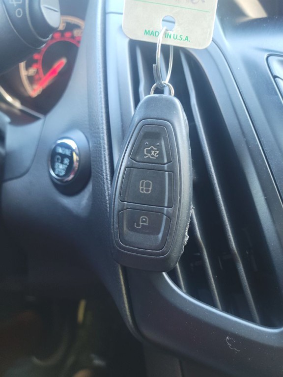 2013 Ford Focus Image 9