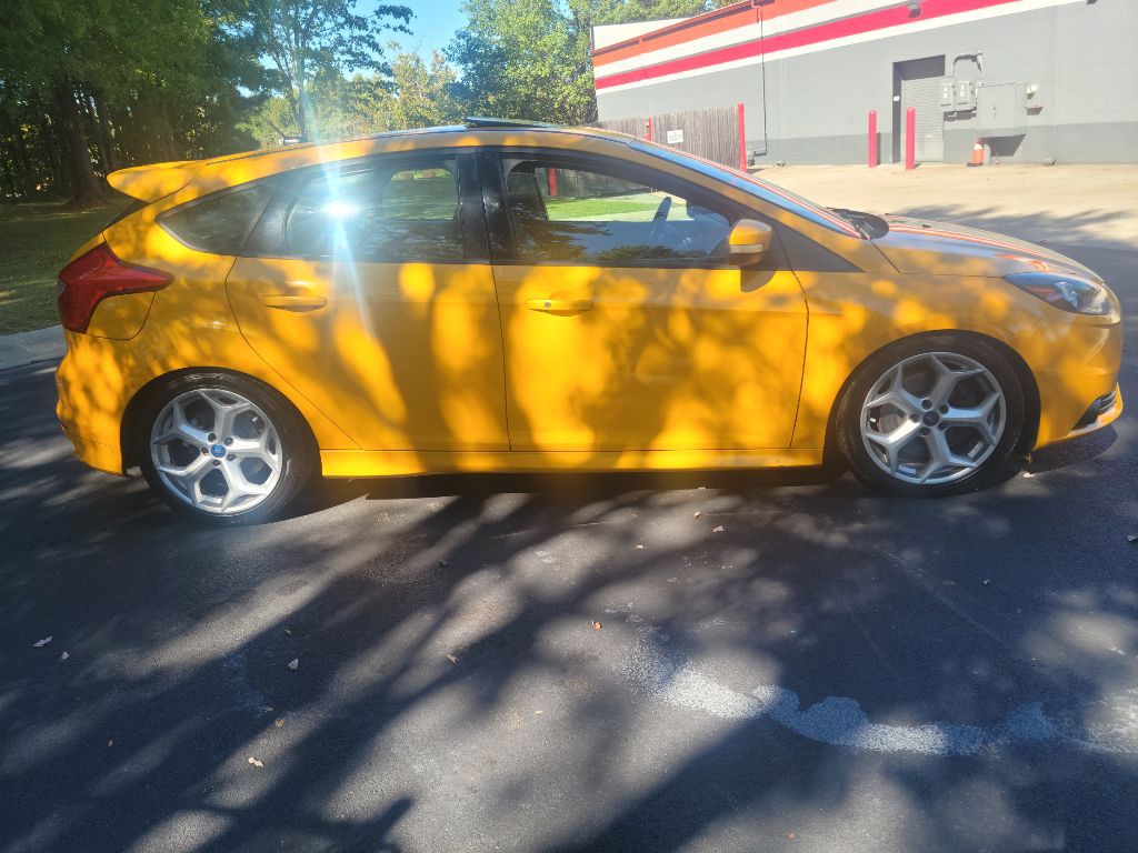 2013 Ford Focus Image 15