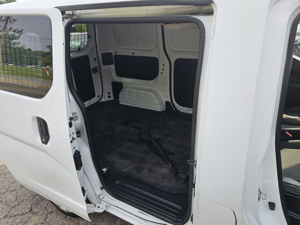 2017 Nissan NV200 Image 7