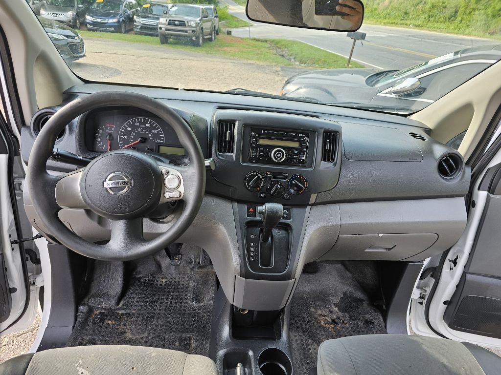 2017 Nissan NV200 Image 14