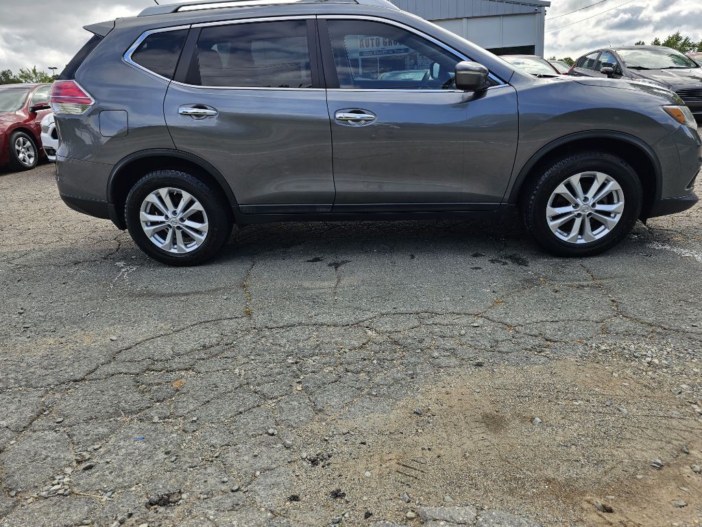2015 Nissan Rogue Image 2