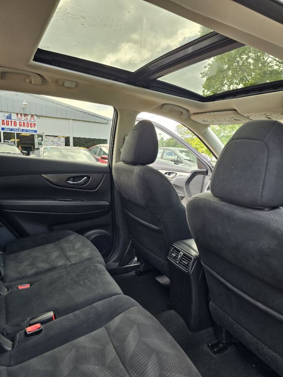 2015 Nissan Rogue Image 14