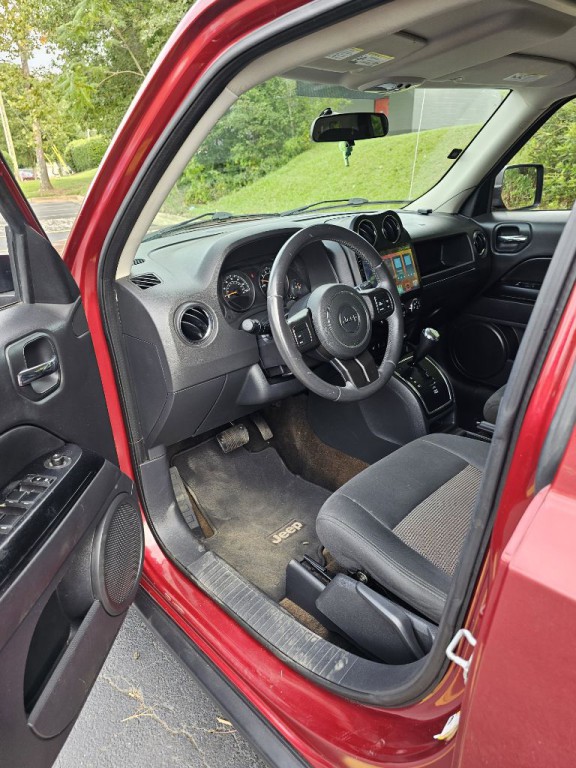 2015 Jeep Patriot Image 9