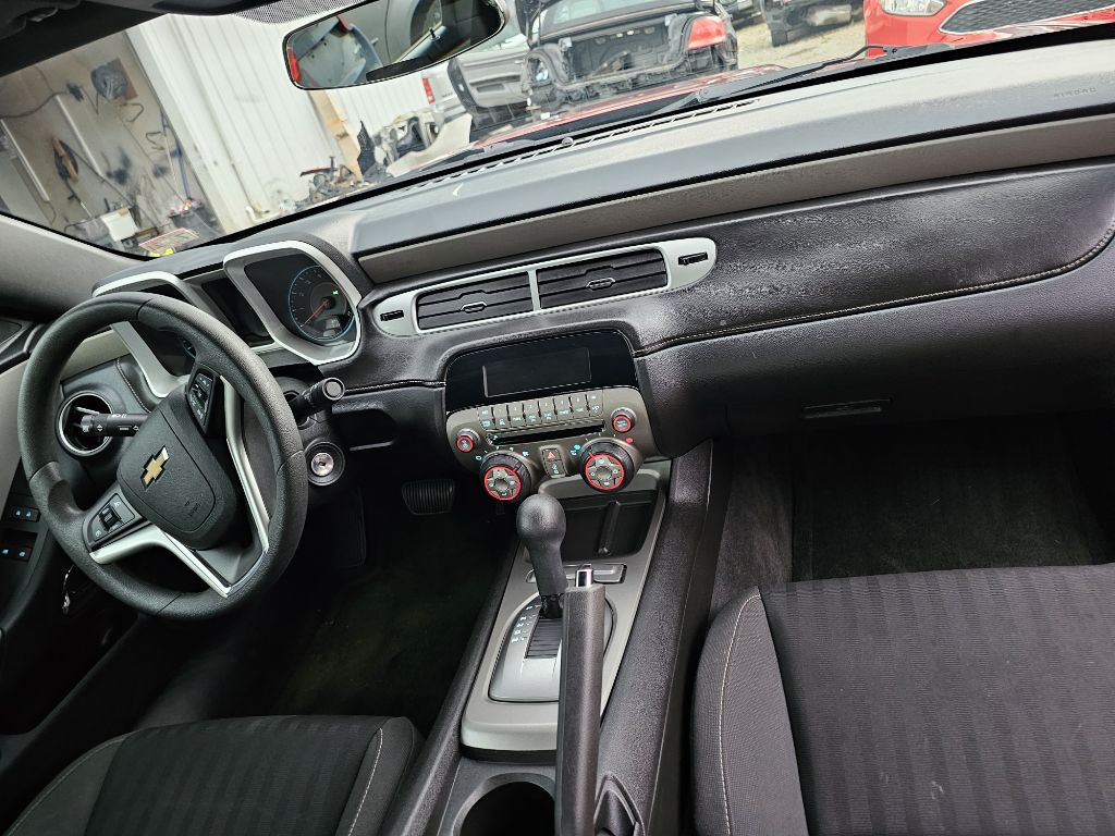 2015 Chevrolet Camaro Image 9