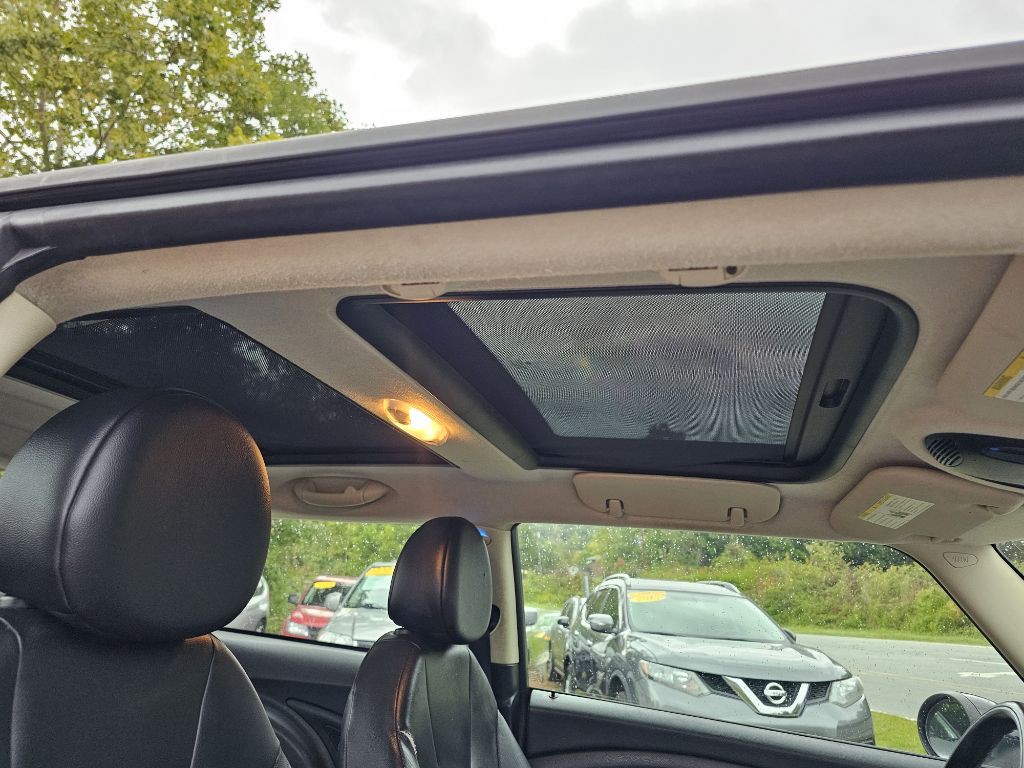 2011 MINI Cooper Image 10