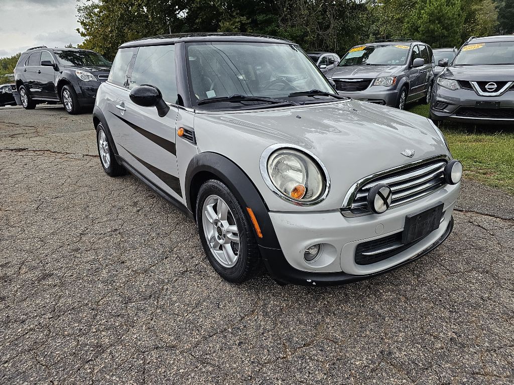 2011 MINI Cooper Image 26