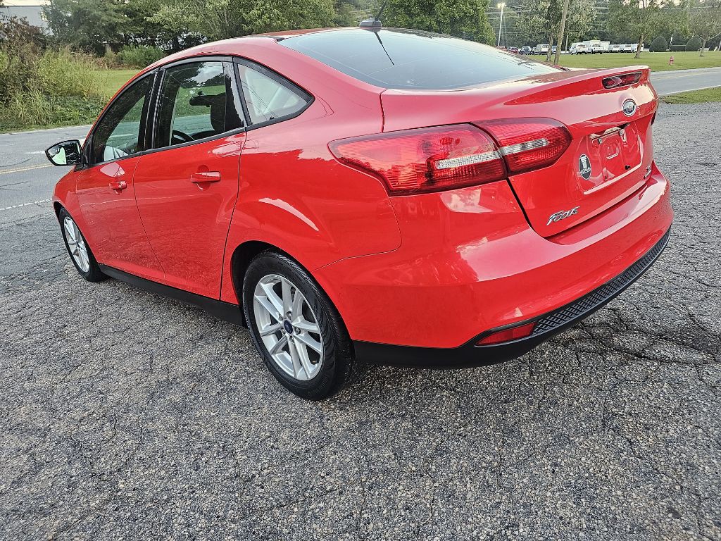 2016 Ford Focus Image 2