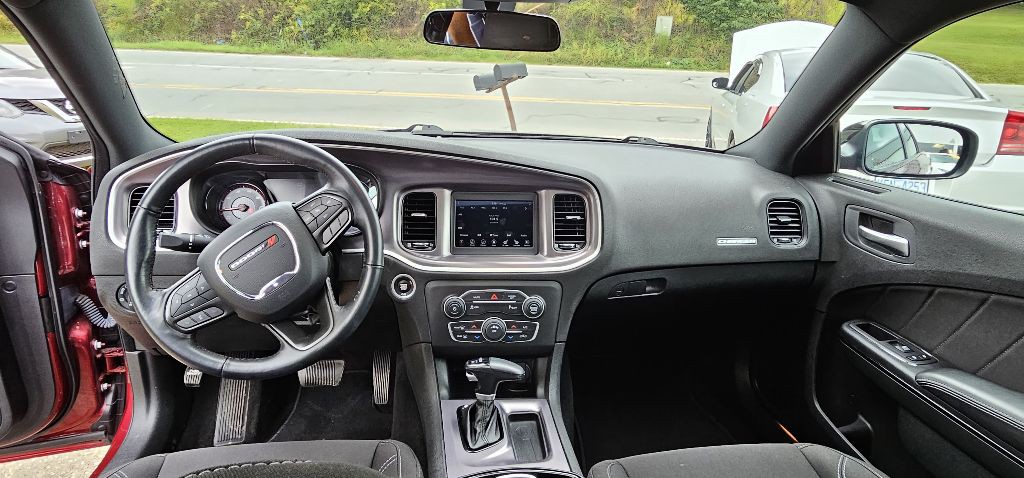 2021 Dodge Charger Image 18