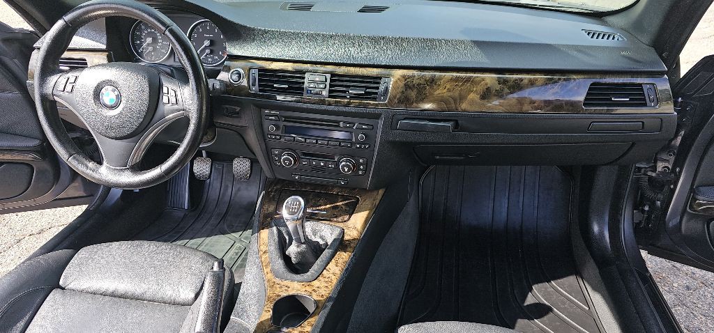 2008 BMW 3 Series Image 2