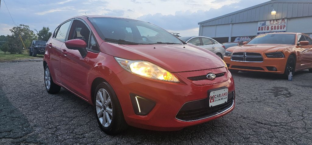 2012 Ford Fiesta Image 1