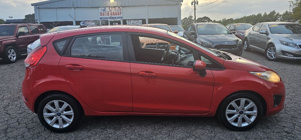 2012 Ford Fiesta Image 7