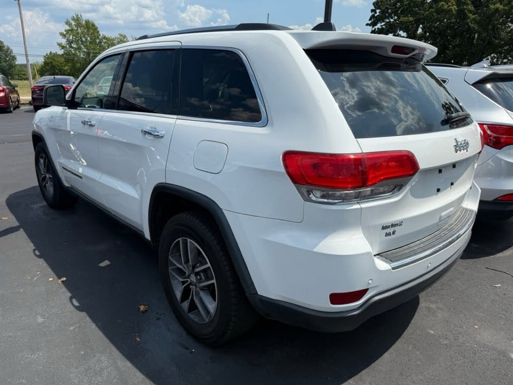 2017 Jeep Grand Cherokee Image 2