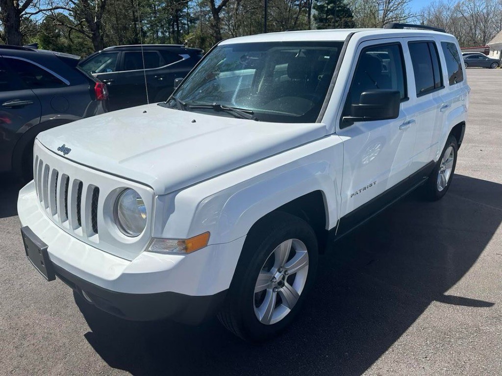 2017 Jeep Patriot Image 1