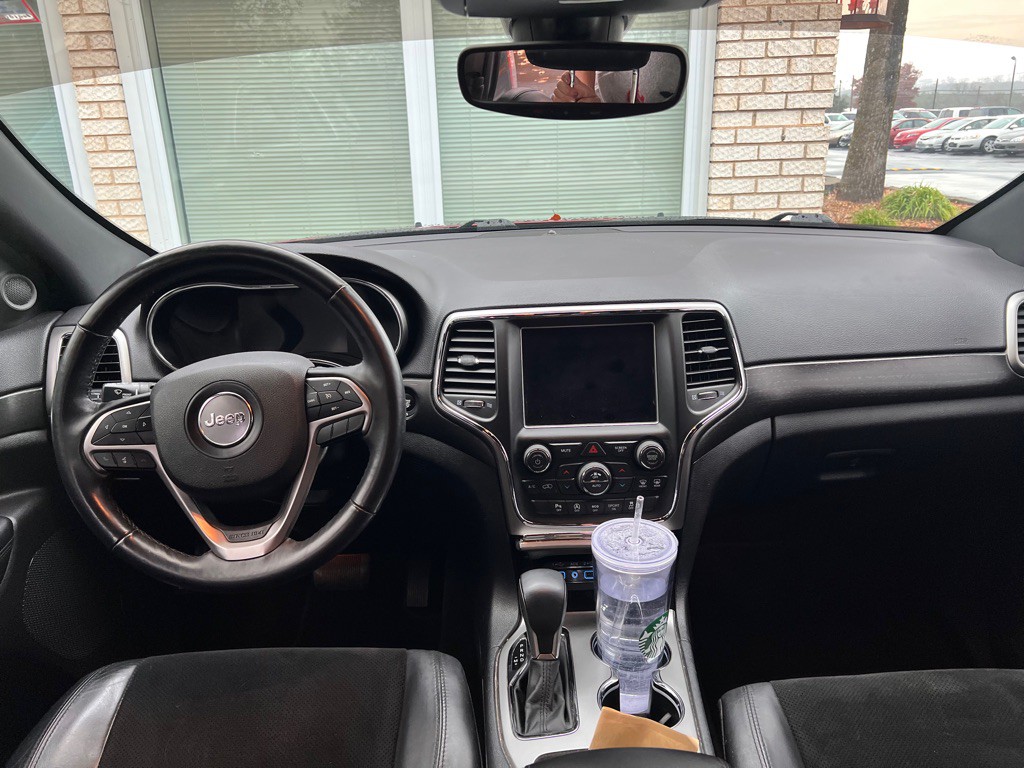 2018 Jeep Grand Cherokee Image 8