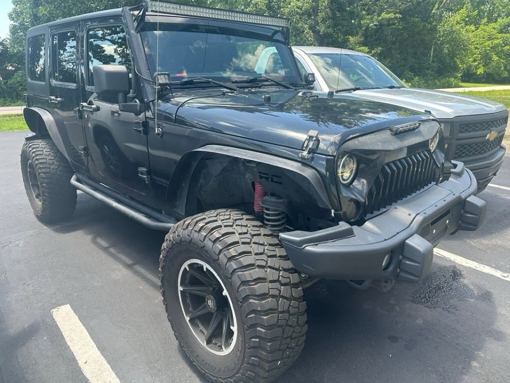 2013 Jeep Wrangler Unlimited Image 2