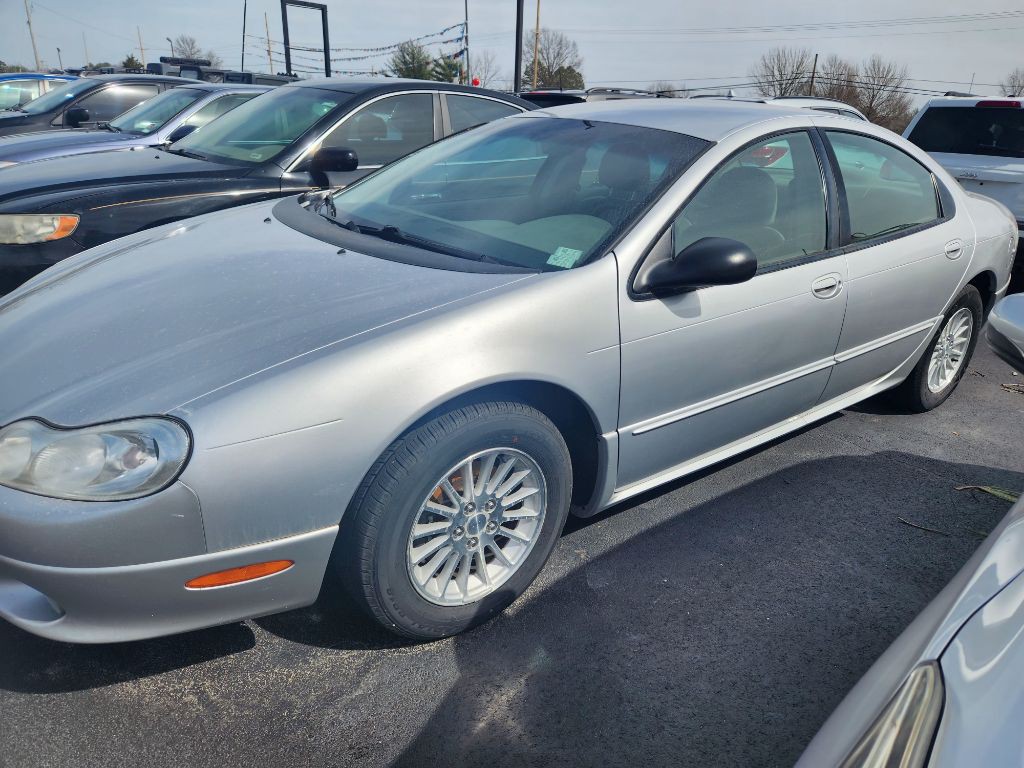2002 Chrysler Concorde Image 2