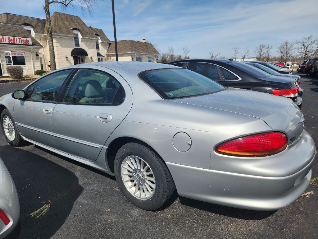2002 Chrysler Concorde Image 4