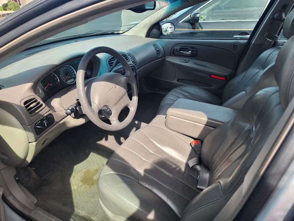 2002 Chrysler Concorde Image 5