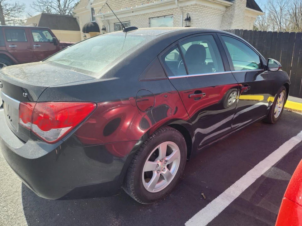 2015 Chevrolet Cruze Image 4
