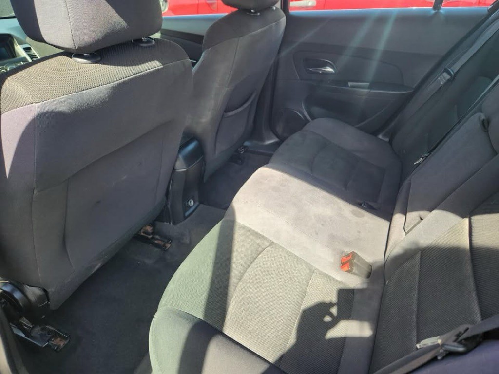 2015 Chevrolet Cruze Image 6