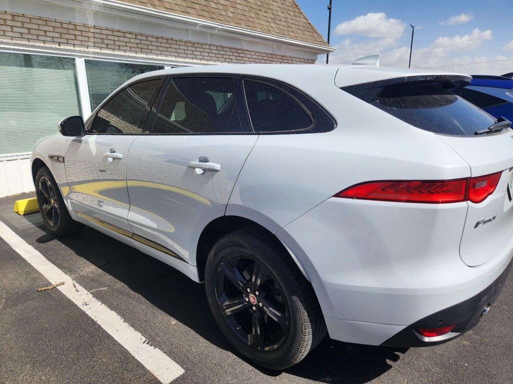 2018 Jaguar F-PACE Image 2