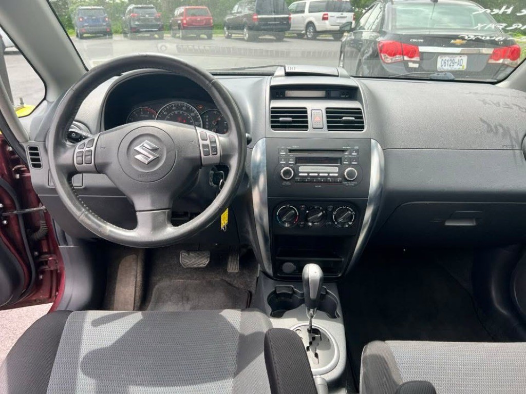 2009 Suzuki SX4 Image 6
