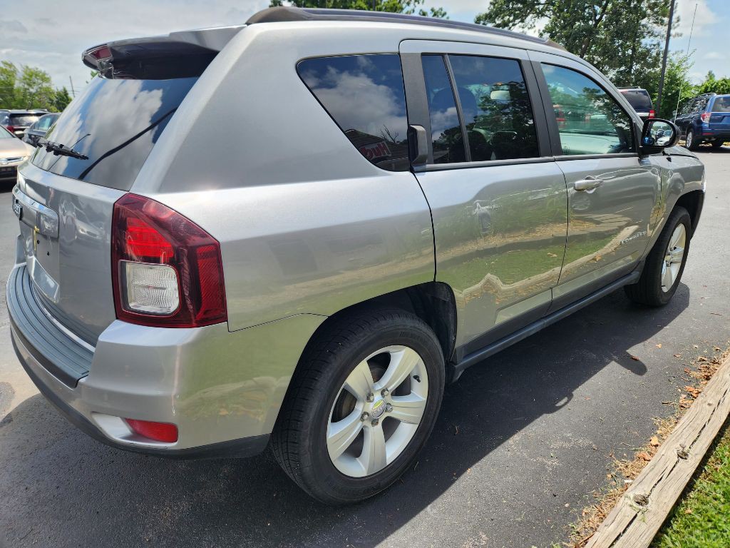 2015 Jeep Compass Image 2