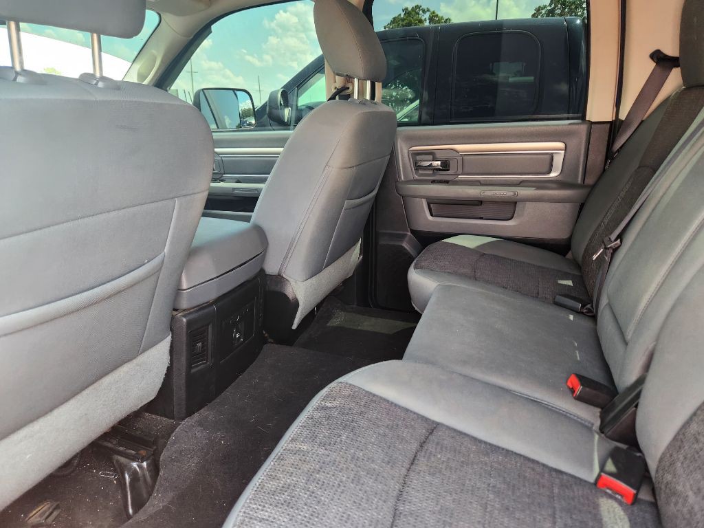 2015 RAM 1500 Image 6