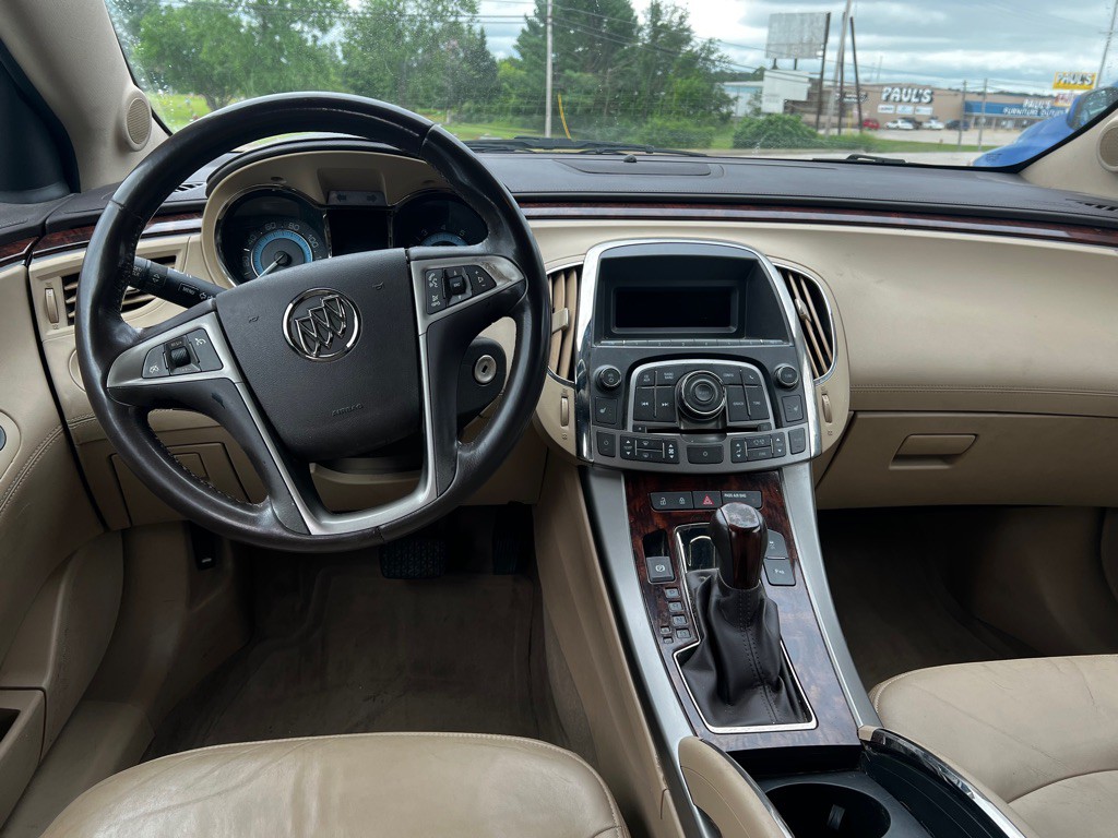 2011 Buick Lacrosse Image 7