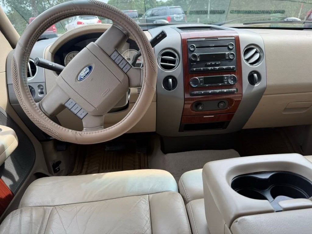 2005 Ford F-150 Image 6