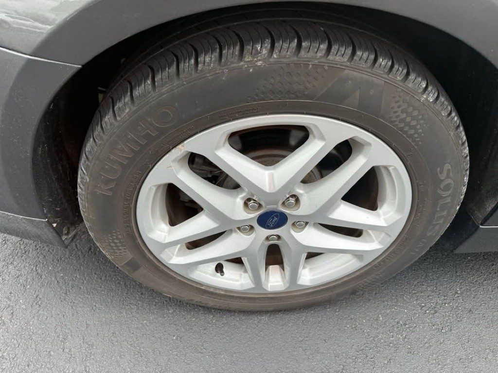 2015 Ford Fusion Image 9