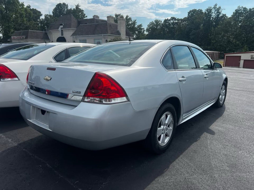 2010 Chevrolet Impala Image 3