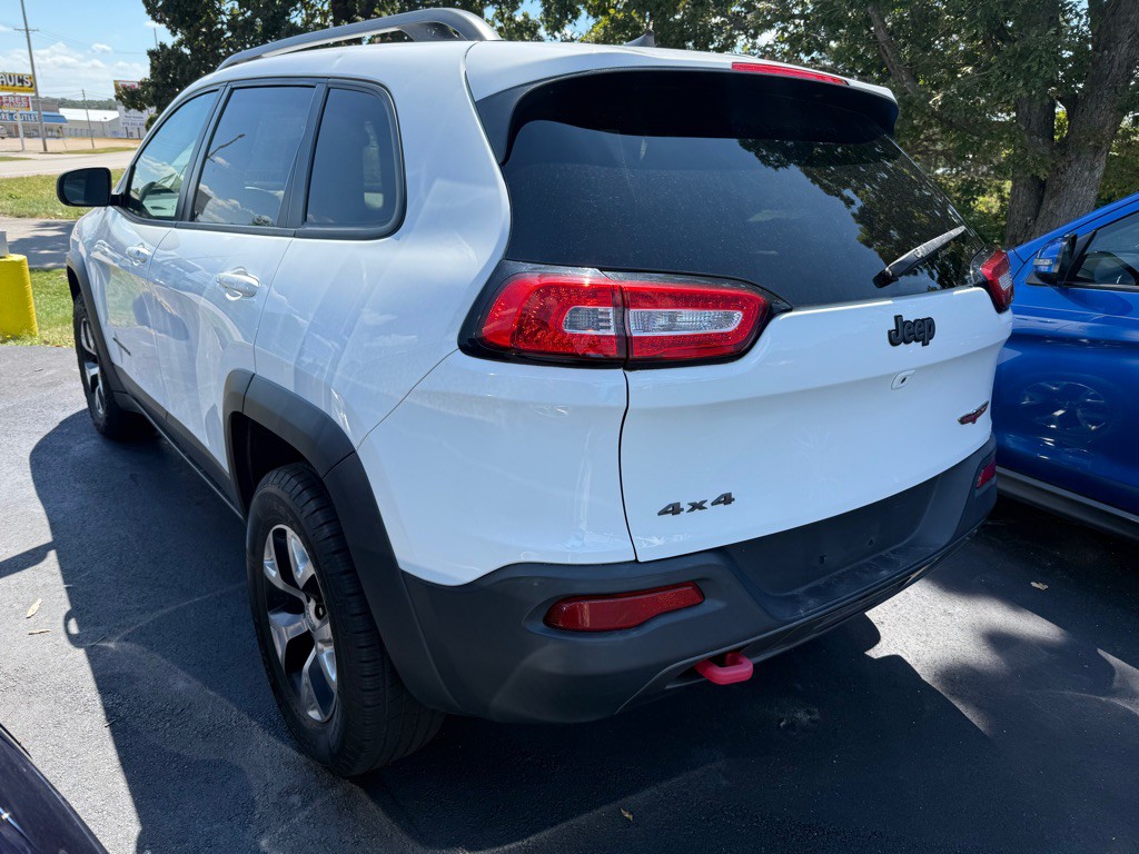 2016 Jeep Cherokee Image 3