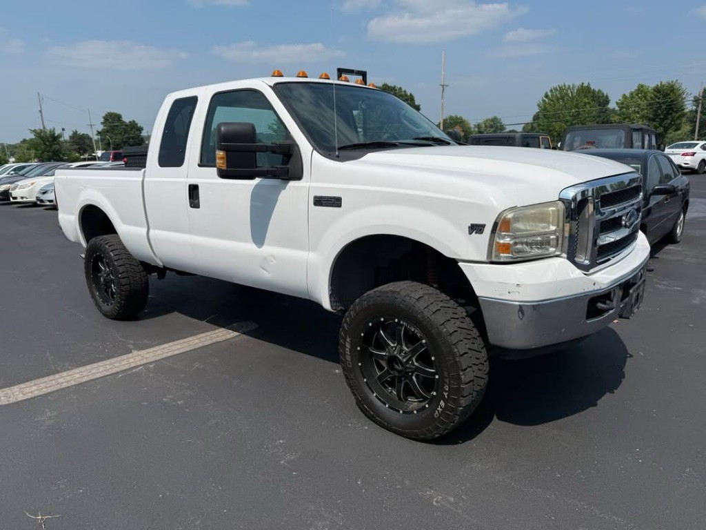 2004 Ford F-250 Image 1
