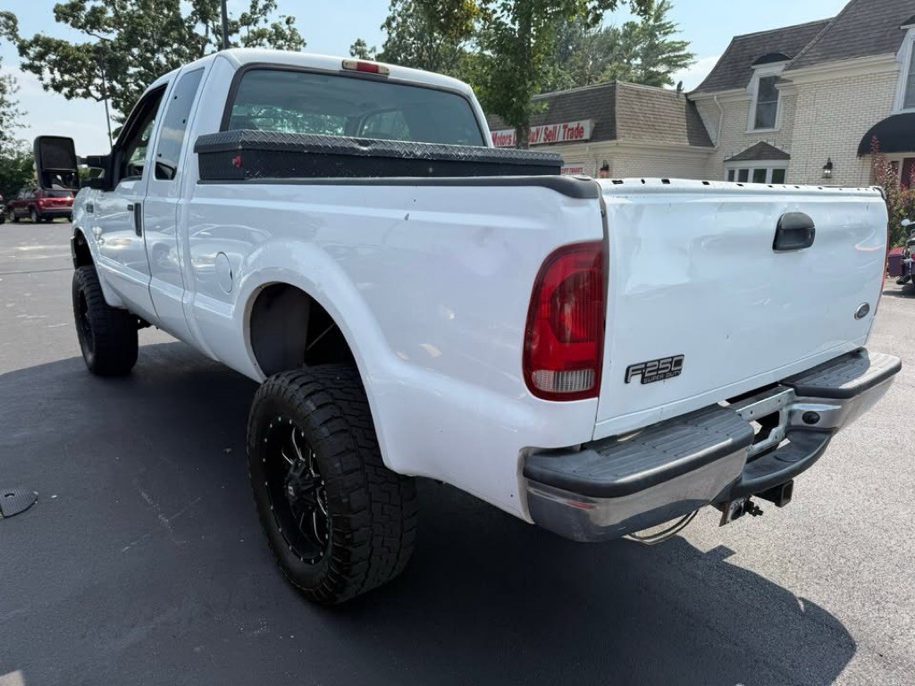 2004 Ford F-250 Image 4