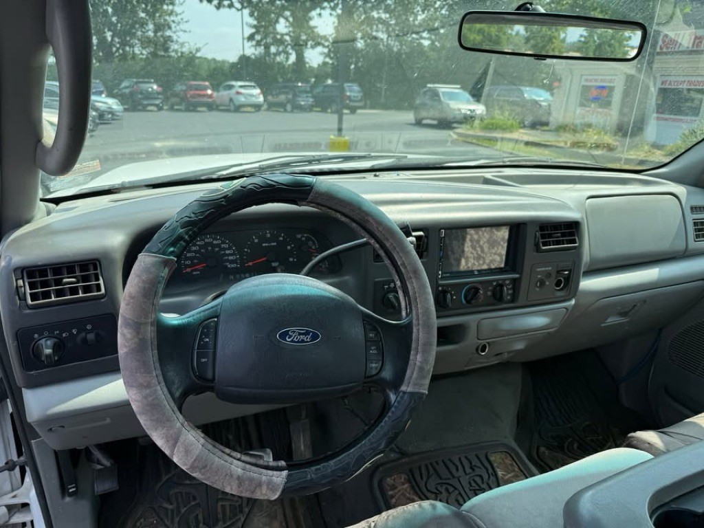 2004 Ford F-250 Image 7