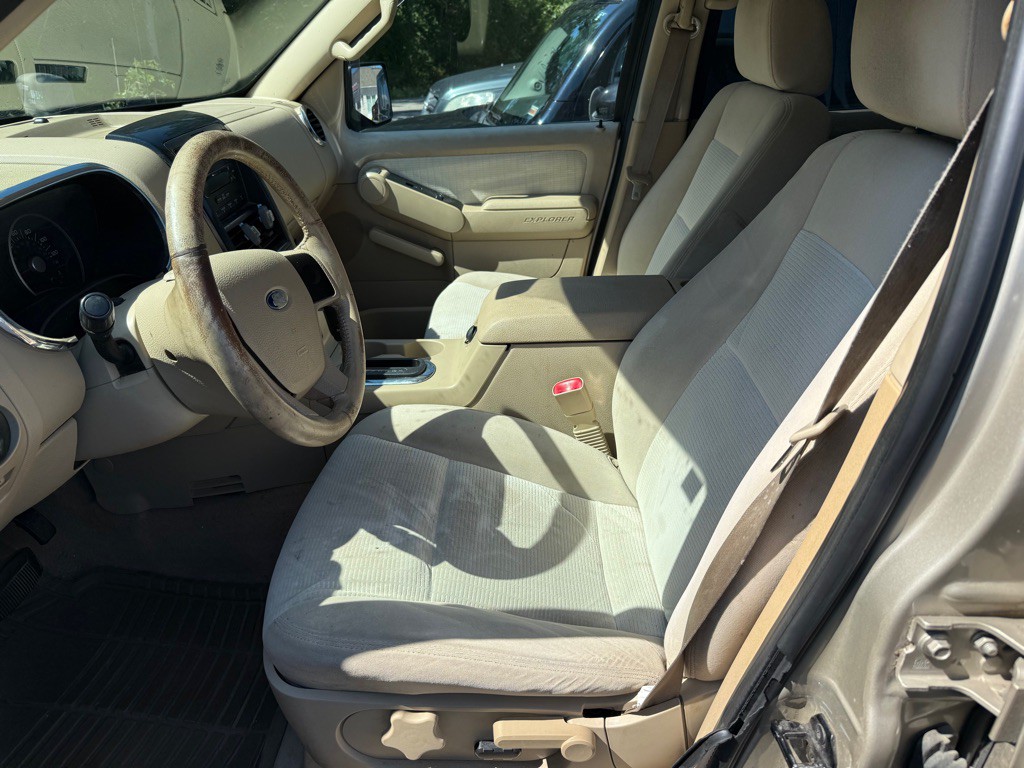 2006 Ford Explorer Image 5