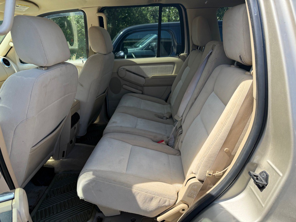 2006 Ford Explorer Image 6