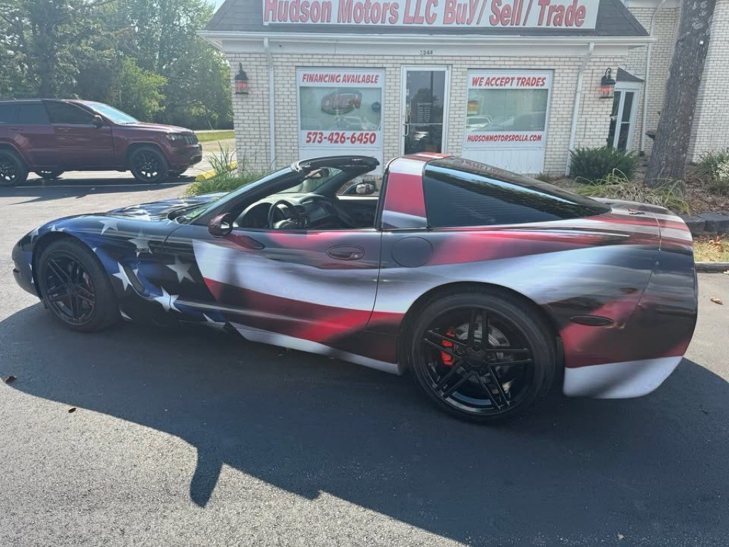 1998 Chevrolet Corvette Image 2
